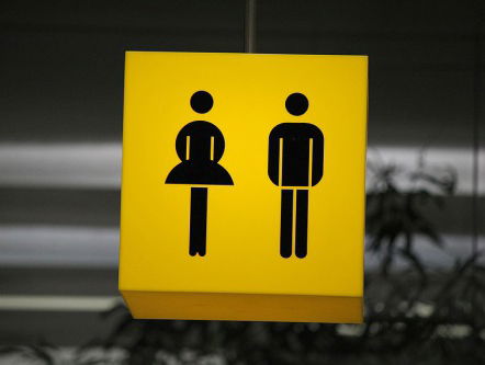 Nachtdilemma: Mogen dames en heren dezelfde openbare wc's gebruiken?