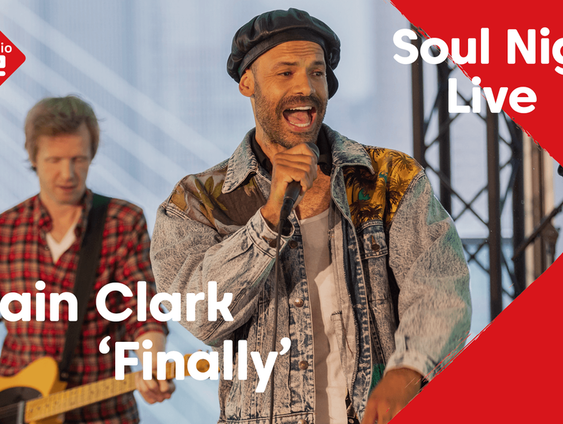 Alain Clark live met Finally tijdens Soul Night Live