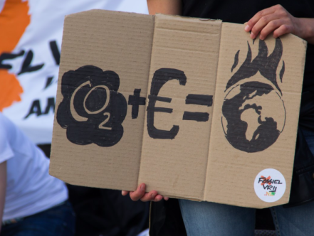 Initiatiefneemster Caya loopt vandaag mee met de klimaatmars