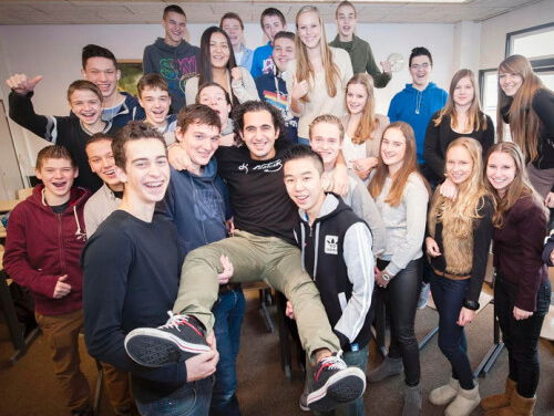 Volkan Tasdan over het vak maatschappijleer, daar gaat het slecht mee