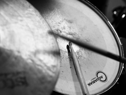 Hoe werkt het hoofd van een drummer?