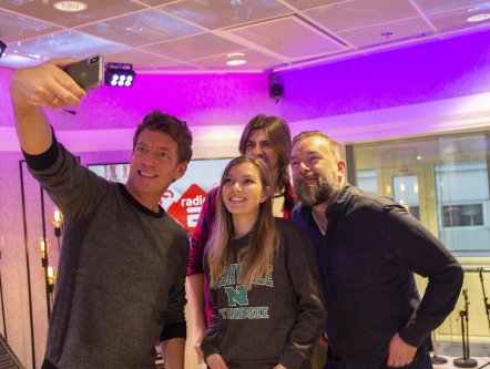 Hannah Mae door haar gitaardocent bij Ilse DeLange terechtgekomen