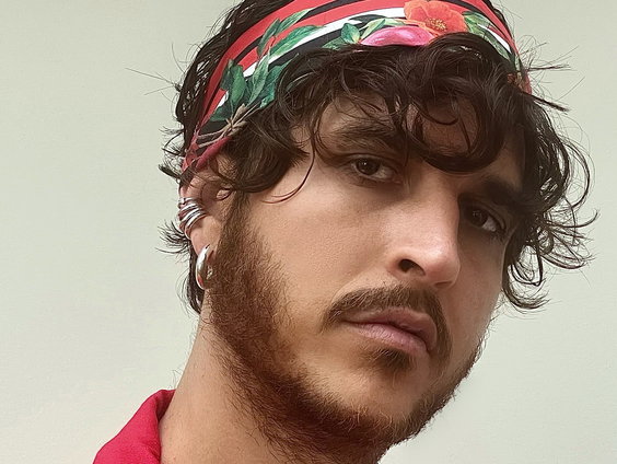 Oscar and the Wolf geeft Tekstuele Voorlichting bij 'Oliver'