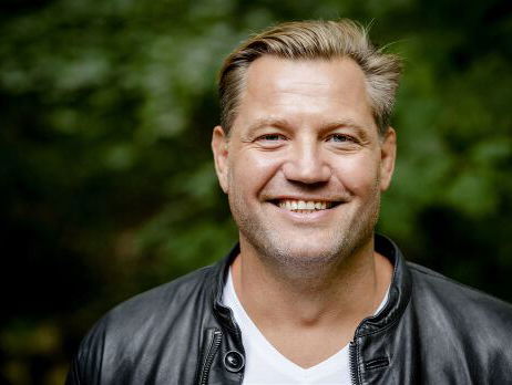 Dennis van der Geest helpt burgemeesters die undercover de wijk in gaan