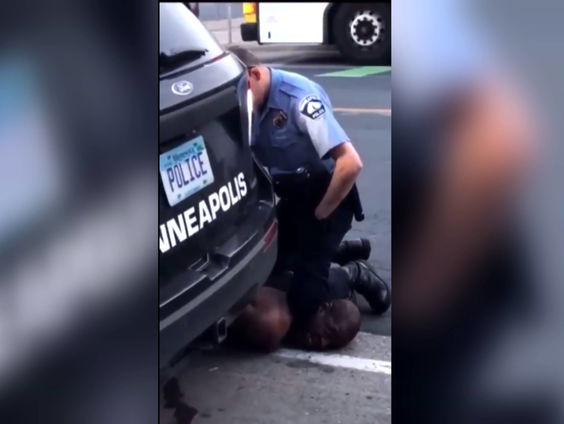 Michiel Vos: 'Onthullend transcript laatste minuten George Floyd'