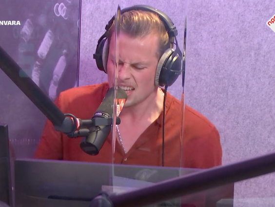 Jack Jarryd en Lucas Vermeer- cover The way you make me feel Micheal Jackson (Live @ Giel)