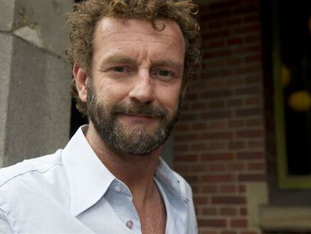 Kluun houdt een Six Word Story wedstrijd én is de Top 5 over 5