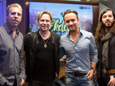 Johnny Hates Jazz live