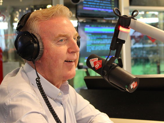 André van Duin himself draagt waanzinnig Alle 13 thema aan