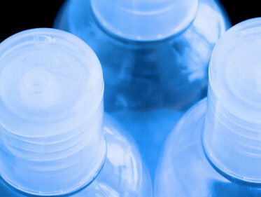 In het Brabantse dorpje Schijf drinkt iedereen massaal uit de fles!