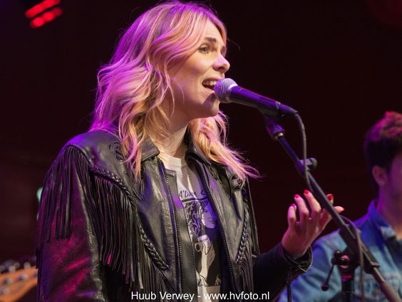 Blackbird neemt gillend de TopSong in ontvangst