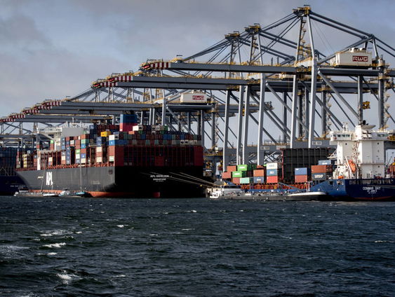 De politie pakt vier verdachten op voor een grote drugsvangst van vorig jaar