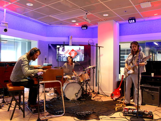 DeWolff - Live Like You