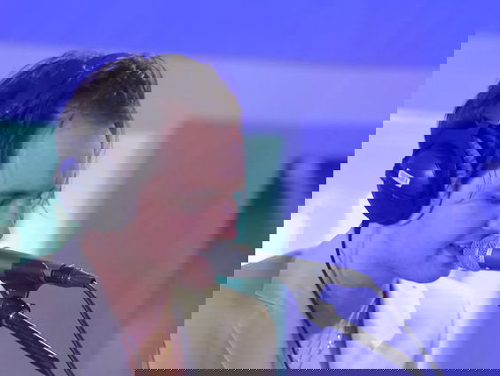 Jett Rebel - 'Love Right Now' | 'Behave' | live in Muziekcafé