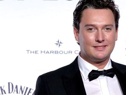 Tino Martin presenteert de Buma NL Awards