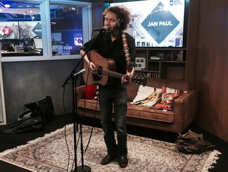 Akoestische Nachtsessie: Popronde-talent Assorted Travellers