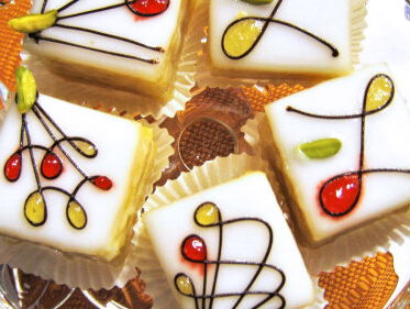 Bakker Albert peilt de stemming in Zeist met zijn petitfourtjes