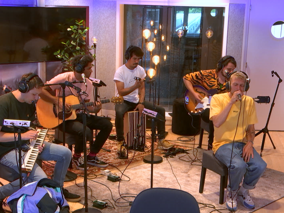 Chef'Special - 'Trouble' live bij Muziekcafé in de studio