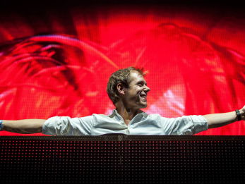 Armin van Buuren doet het rustiger aan, maar gaat gelukkig nog lang niet met pensioen!