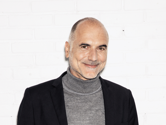 Wegens succes verlengd: online Top 2000 Pubquiz met Leo Blokhuis!