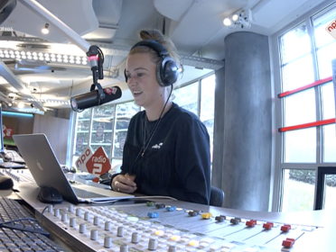 Niemand minder dan René Karst opent Alle 13: Streektaal!