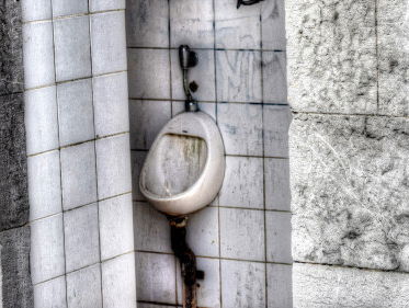 Zó veel animo voor urinoirplassen voor vrouwen dat het in heel het land is