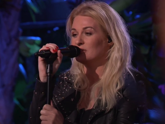 NPO Radio 2 TopSong: Miss Montreal - ‘Door De Wind’