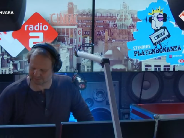 Luisteraar hoort een voorteken