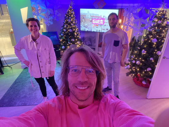 Emmy Eve - Wat je voelt (live@giel)