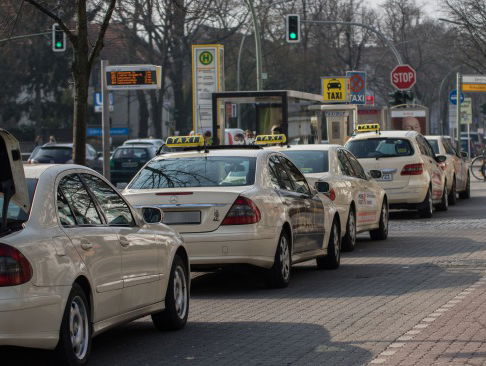 Taxichauffeur Peter gaat vandaag protesteren op het Malieveld
