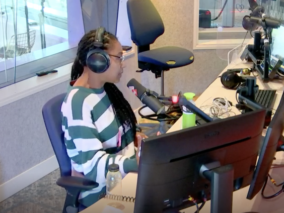 Dr. Ismintha Waldring legt uit wat etnisch profileren en institutioneel racisme is