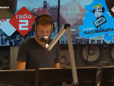 Erica wordt achtervolgd door de politie