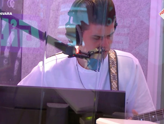 Mick Stender- cover Miss Montreal Everything (Live @ Giel)