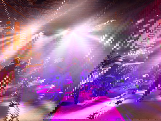 Racoon - Geef Je Hart Niet Zomaar Weg live in Muziekcafé XL vanuit Ahoy Rotterdam