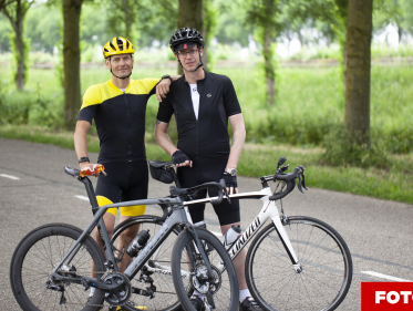 Erik Dijkstra zat te huilen op de fiets bij loodzware Tour de Celeb