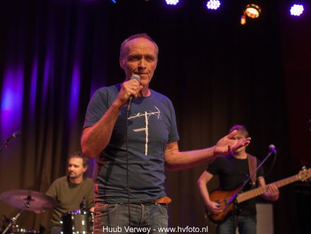 Bellen met Stef Bos: 'Het nummer kreeg een heel andere lading'