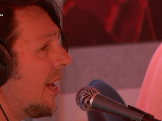 3JS - 'Dansen Tot Het Over Is' live bij Muziekcafé