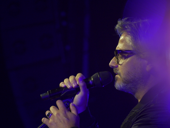 Guus Meeuwis - ‘Slaap Je Al’ live bij Muziekcafé in Poppodium 013 (Club Zoveel)