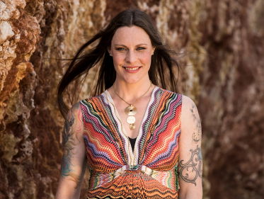 Floor Jansen deelt persoonlijke verhalen tijdens Beste Zangers