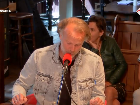 Cabaret: Zonder straf van je wapens af