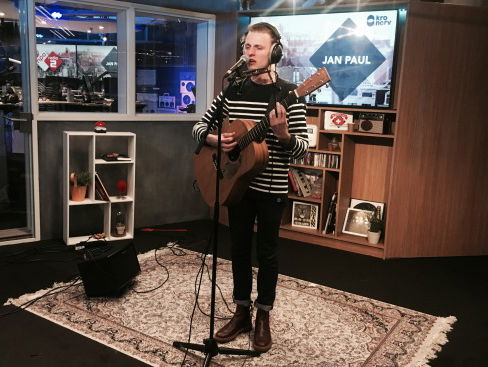 Akoestische Nachtsessie: Popronde-talent Levi Manner