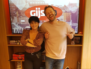 Roxeanne Hazes censureert zichzelf!