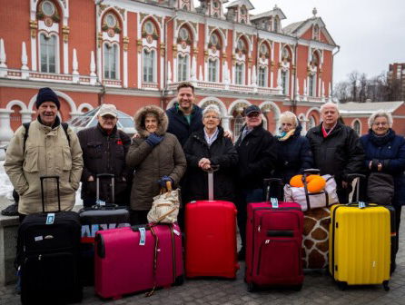 Dennis van der Geest te gast over 'De wereld rond met 80-jarigen'