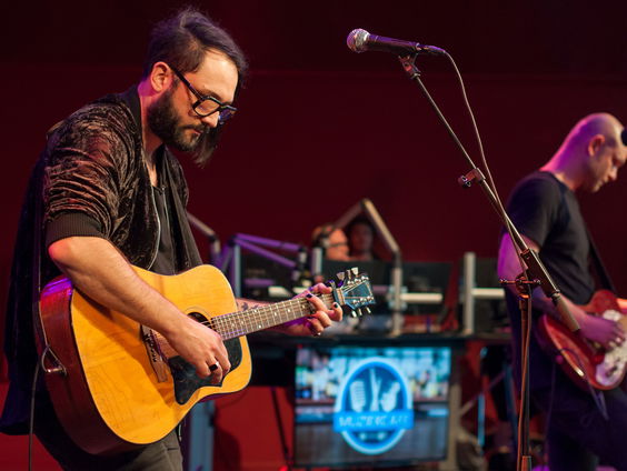 Blaudzun schreef 'Real Hero' voor ernstig zieke zoontje van vrienden