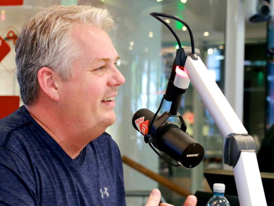 Thomas Acda heldert verhaal achter mysterieuze filmpjes op