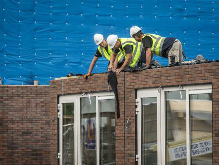 De FNV wil dat bouwvakkers vrij krijgen bij dit soort temperaturen!