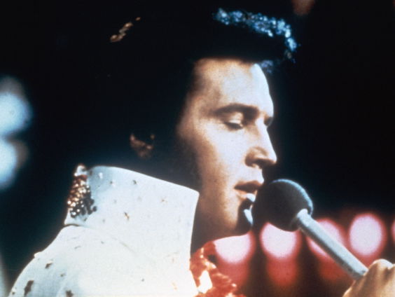 Waar komt de uitspraak 'Elvis has left the building' vandaan?