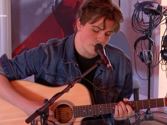 remme - 'Hunger' live bij Muziekcafé