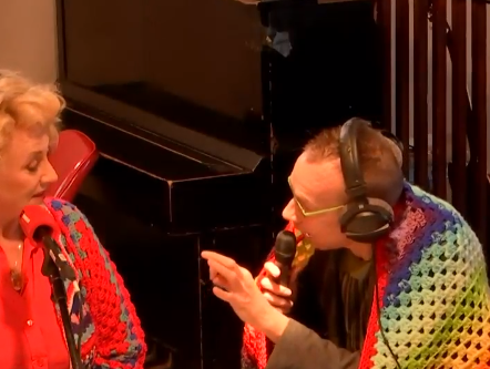 Karin Bloemen leert ons haken