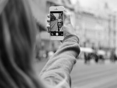 Niemand kijkt naar jouw selfies
